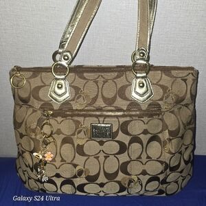 Rare Coach Poppy Gold Hearts Bag Tote